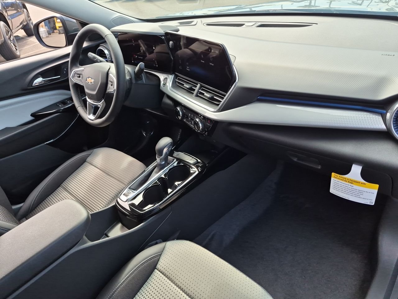 New 2026 Chevrolet Trax LT w/ Driver Confidence Package FWD image 29