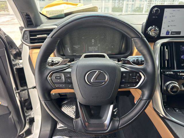 Certified 2025 Lexus LX 700h Luxury w/ Appearance Package AWD/4WD image 14