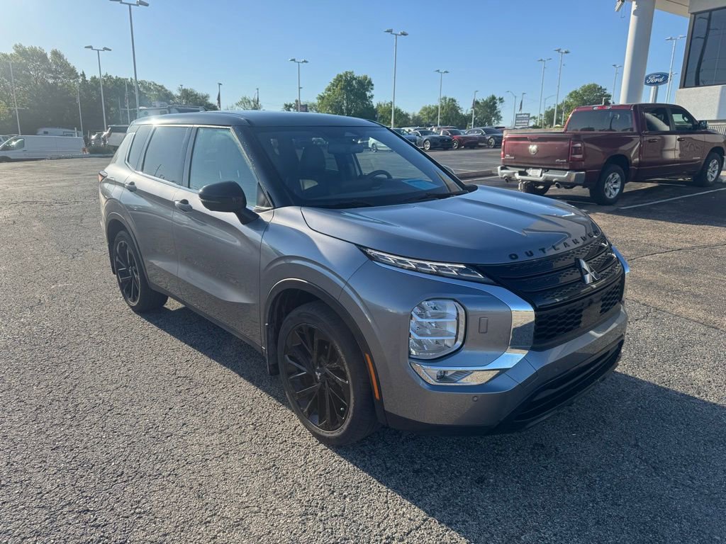 Used 2023 Mitsubishi Outlander SEL Black Edition AWD/4WD image 1