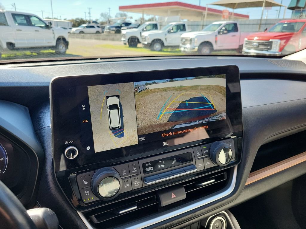 Used 2024 Toyota Grand Highlander Platinum AWD/4WD image 23