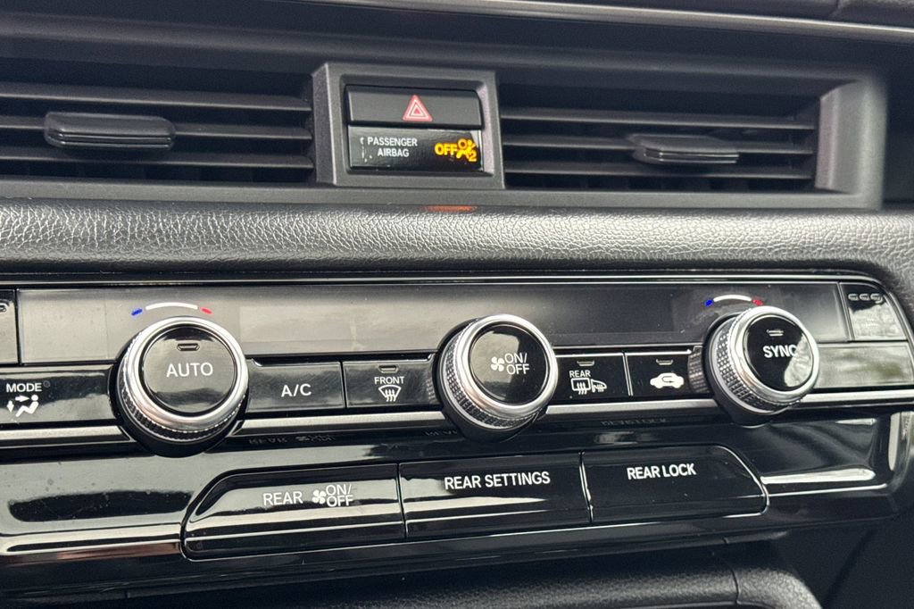 Certified 2025 Honda Pilot TrailSport image 22