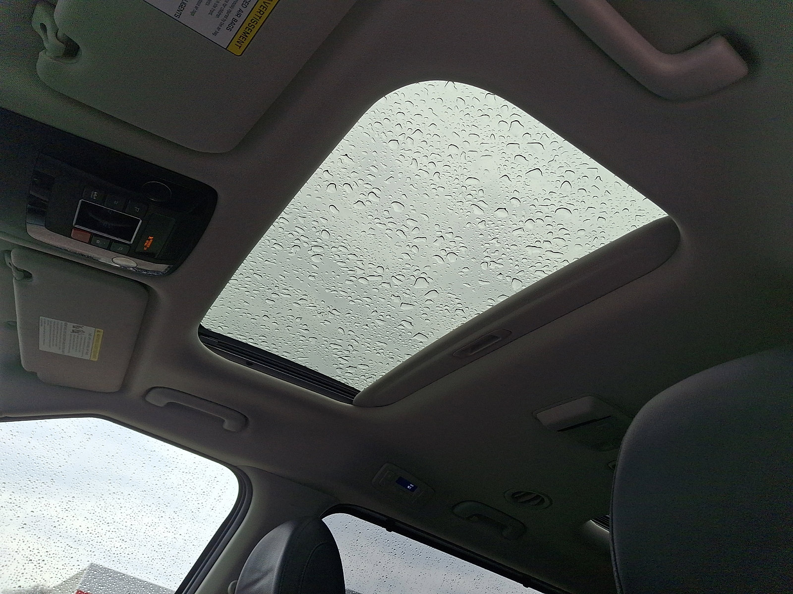 Used 2023 Kia Carnival SX Prestige image 19