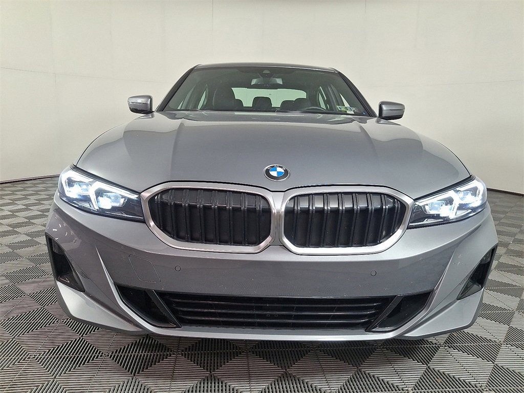 Used 2023 BMW 330i xDrive Sedan w/ Premium Package image 5
