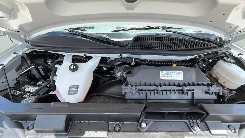 Certified 2025 Chevrolet Express 3500 LT w/ LT Preferred Equipment Group RWD image 35
