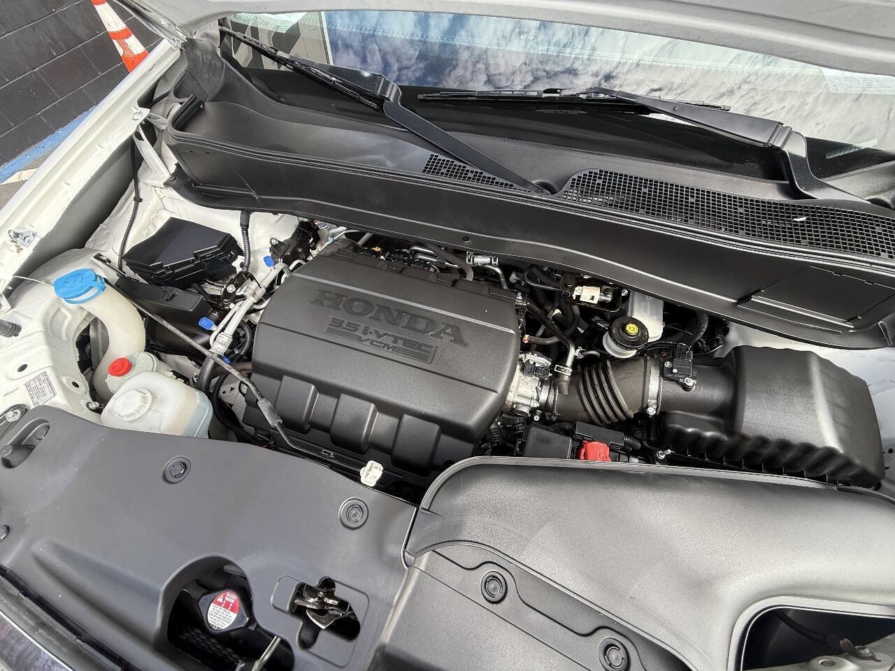 Used 2015 Honda Pilot Touring image 24