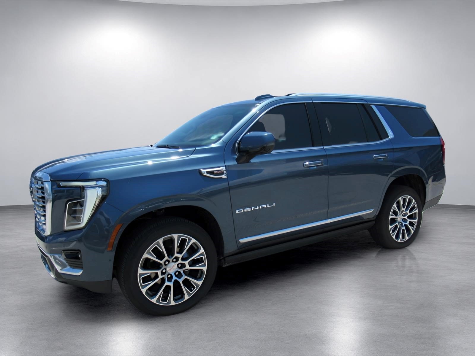 New 2026 GMC Yukon Denali w/ Sun & Power Step Package RWD image 4