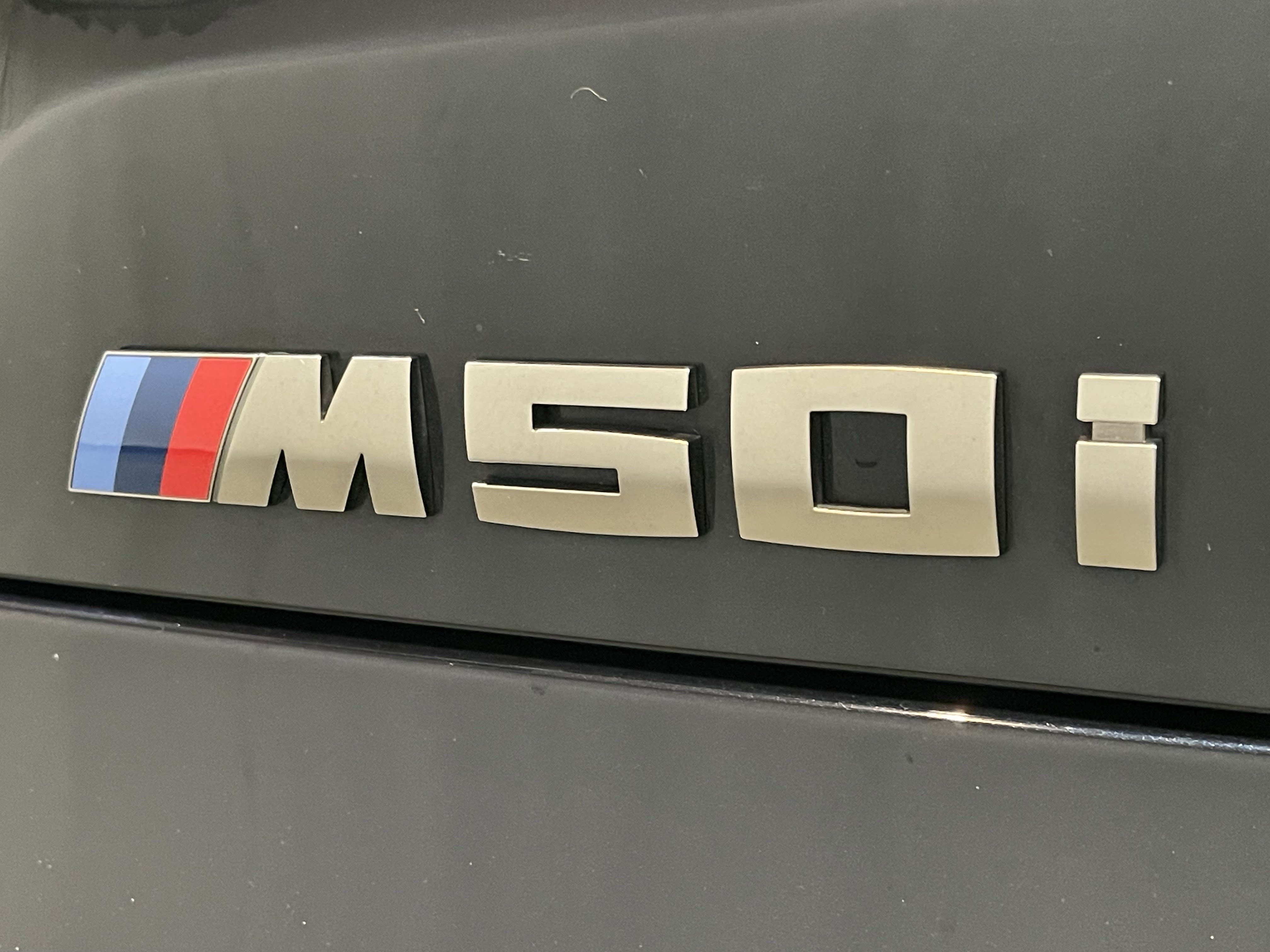 Used 2022 BMW X5 M50i w/ Premium Package image 25
