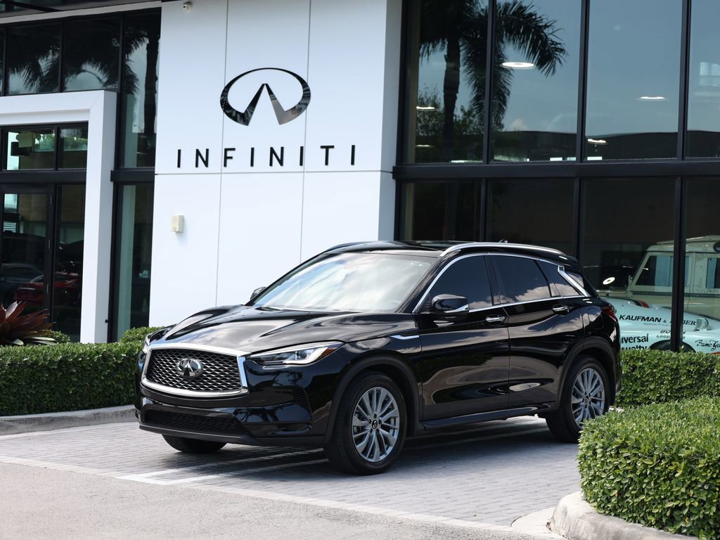 Certified 2025 INFINITI QX50 Luxe AWD/4WD image 1