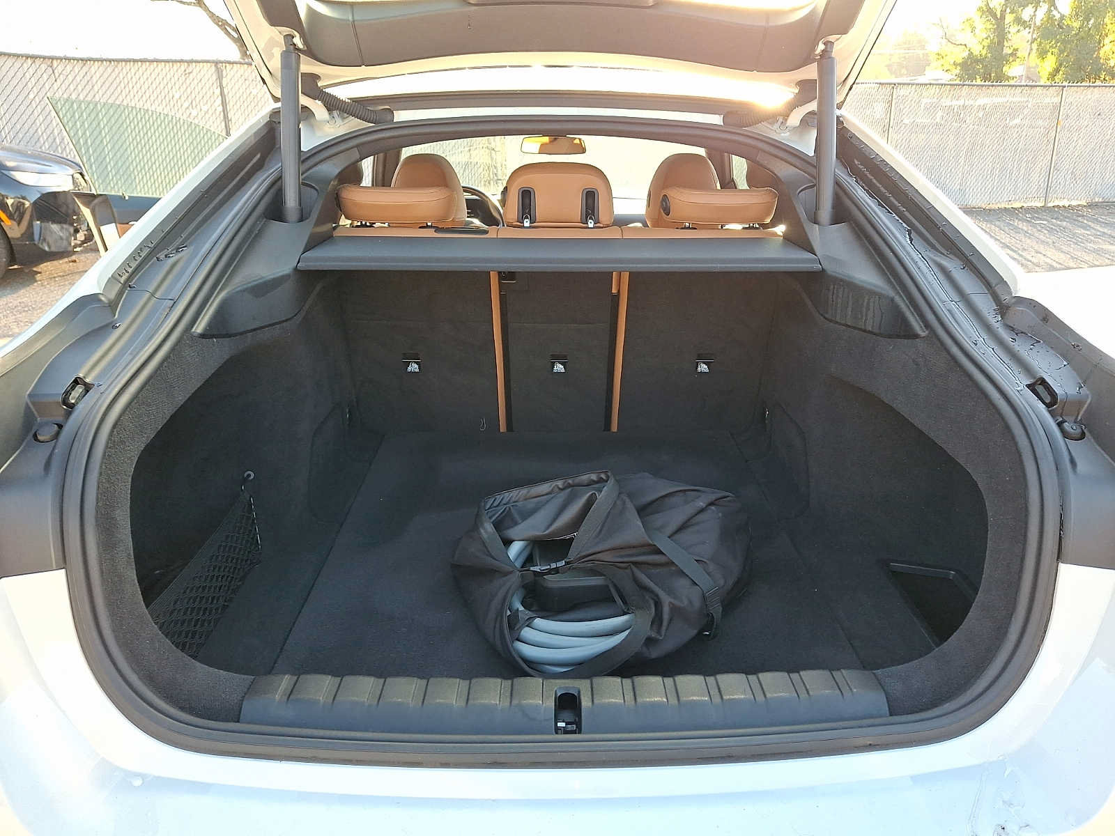 Used 2024 BMW i4 eDrive40 w/ Premium Package RWD image 27