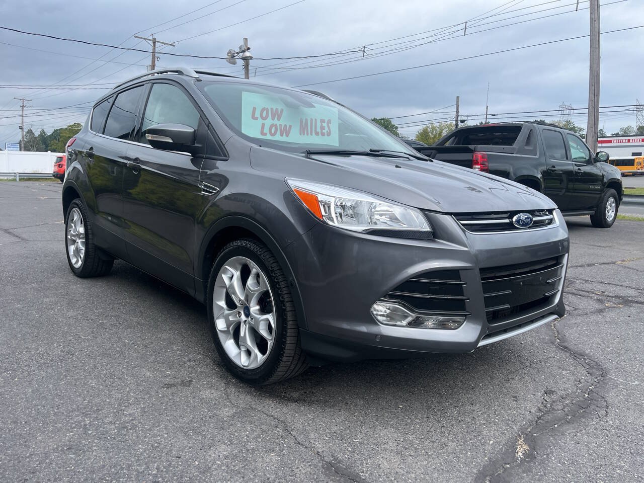 Used 2013 Ford Escape Titanium w/ Parking Technology Pkg AWD/4WD image 4