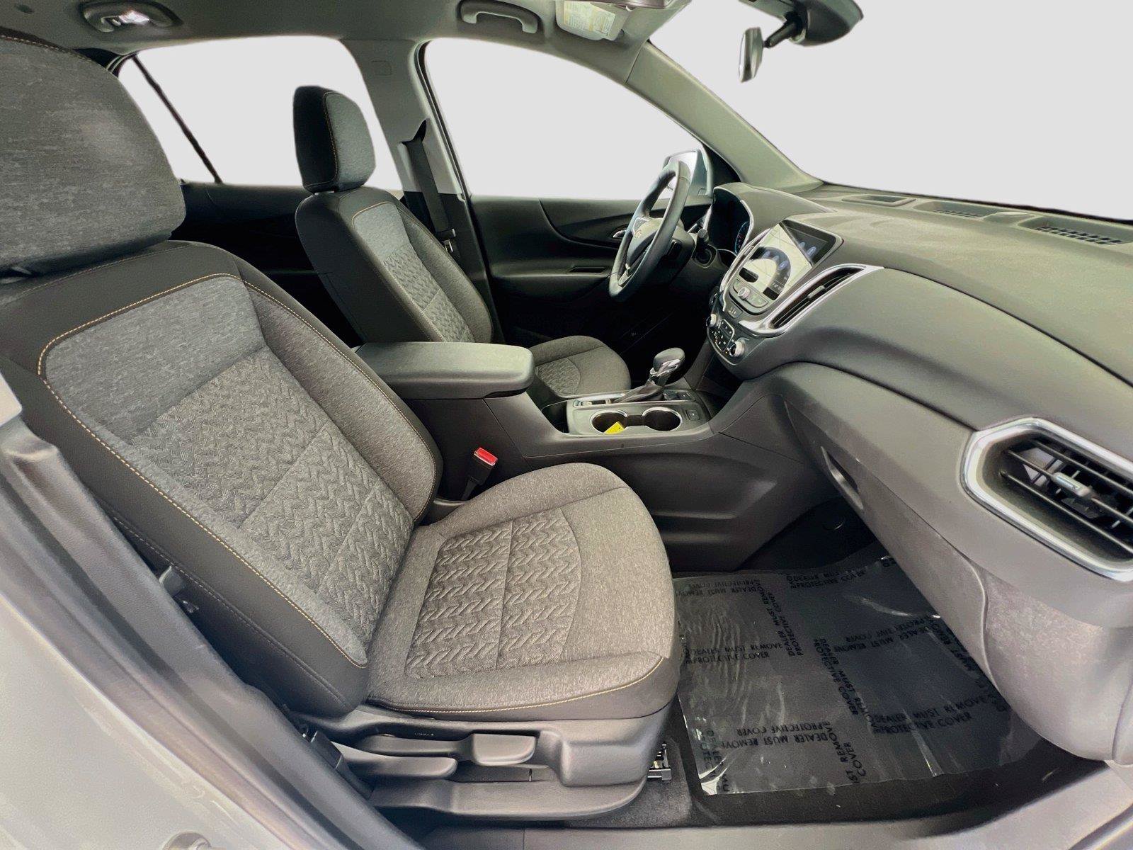 Used 2024 Chevrolet Equinox LT AWD/4WD image 26