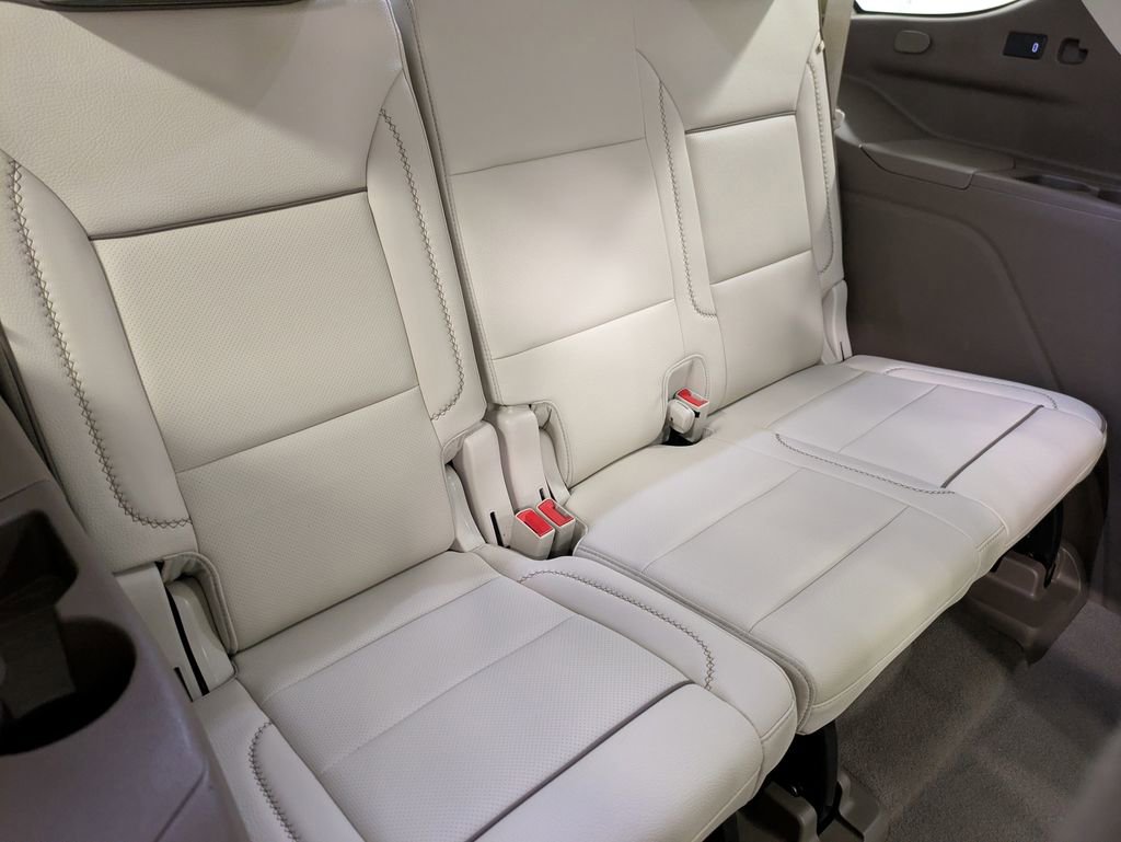 Used 2024 GMC Yukon Denali AWD/4WD image 27
