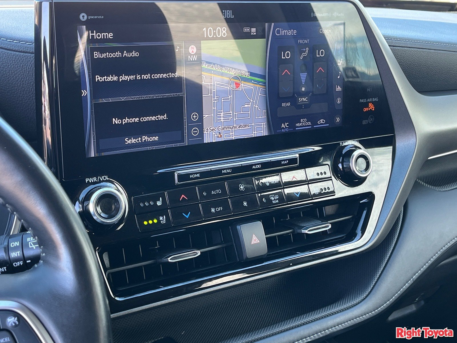 Certified 2021 Toyota Highlander Limited AWD/4WD image 28