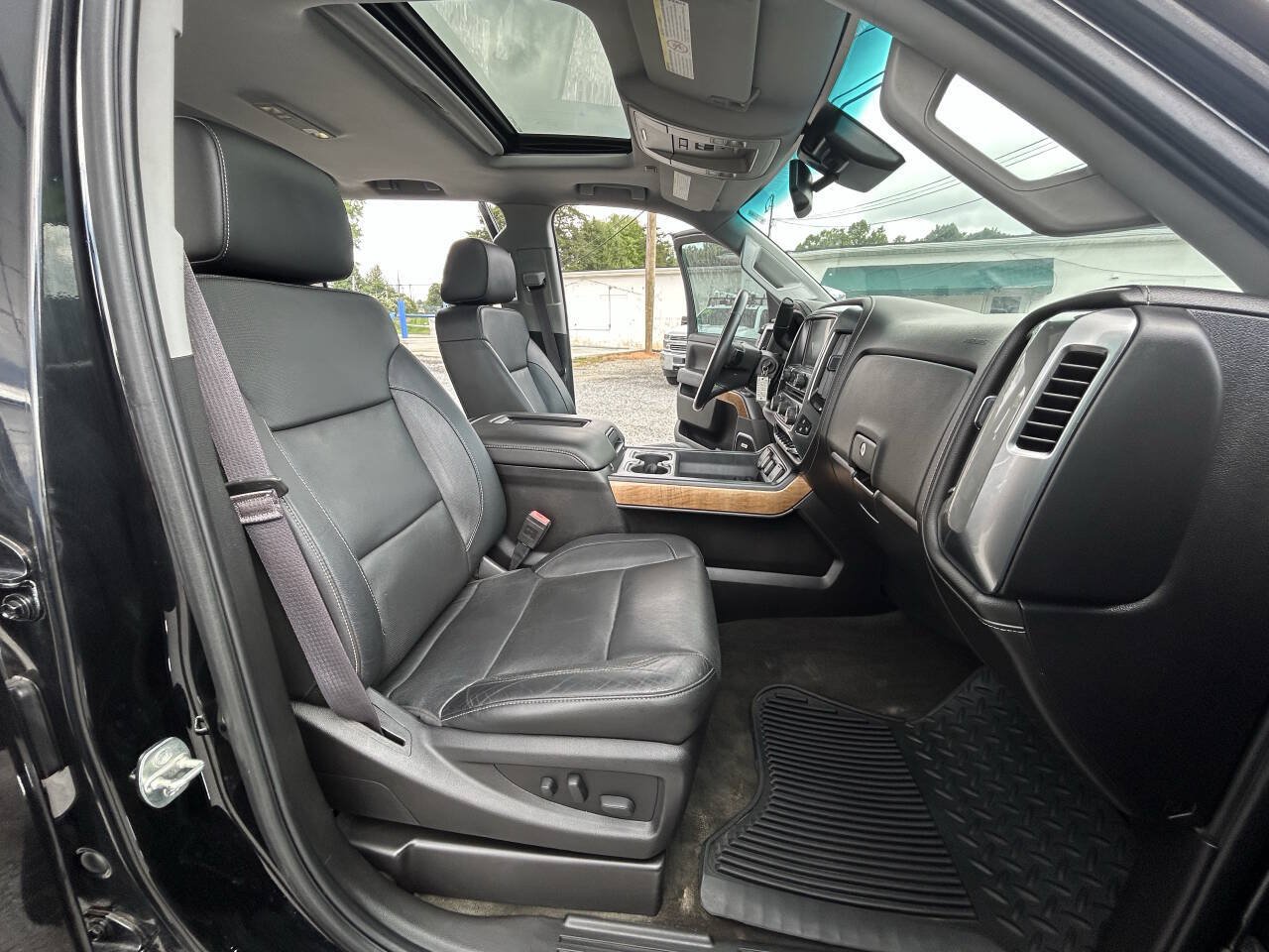 Used 2016 Chevrolet Silverado 3500 LTZ w/ Duramax Plus Package AWD/4WD image 22