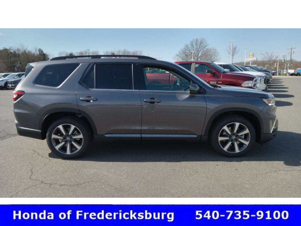 Certified 2025 Honda Pilot Elite image 4