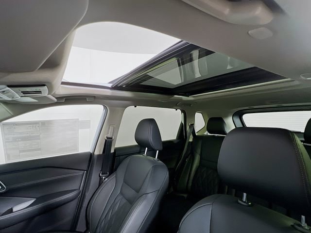 New 2025 Nissan Rogue Platinum w/ Platinum Premium Package image 20