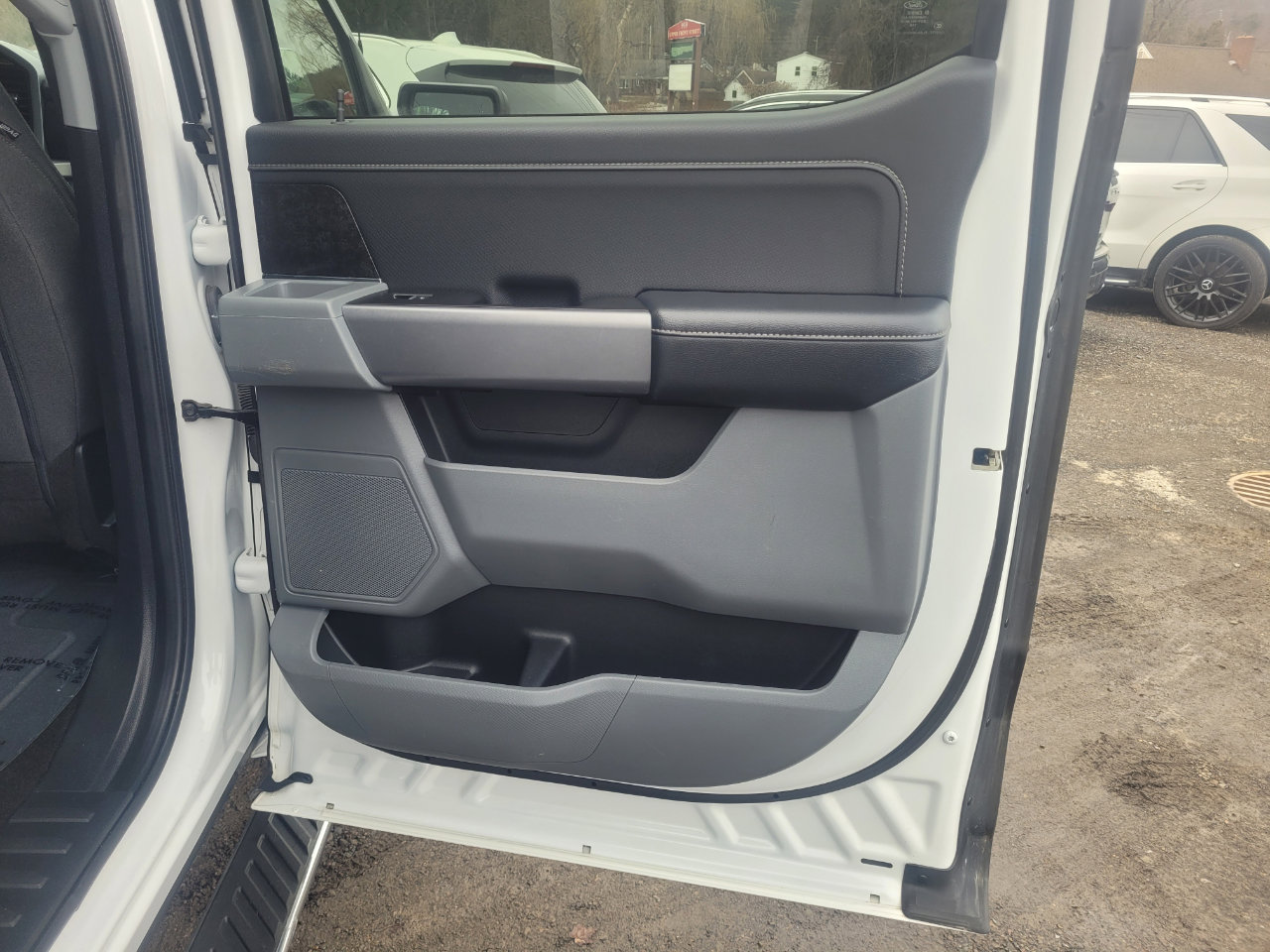 Used 2021 Ford F150 XLT w/ Equipment Group 302A High image 31