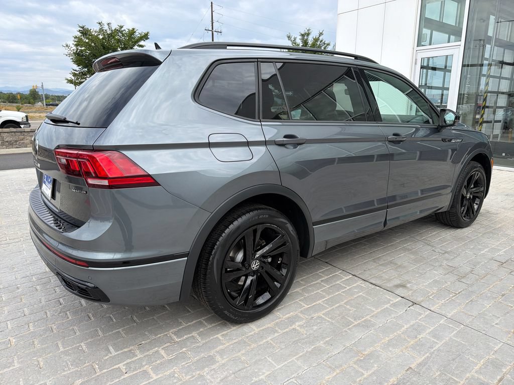 Certified 2024 Volkswagen Tiguan SE R-Line AWD/4WD image 7