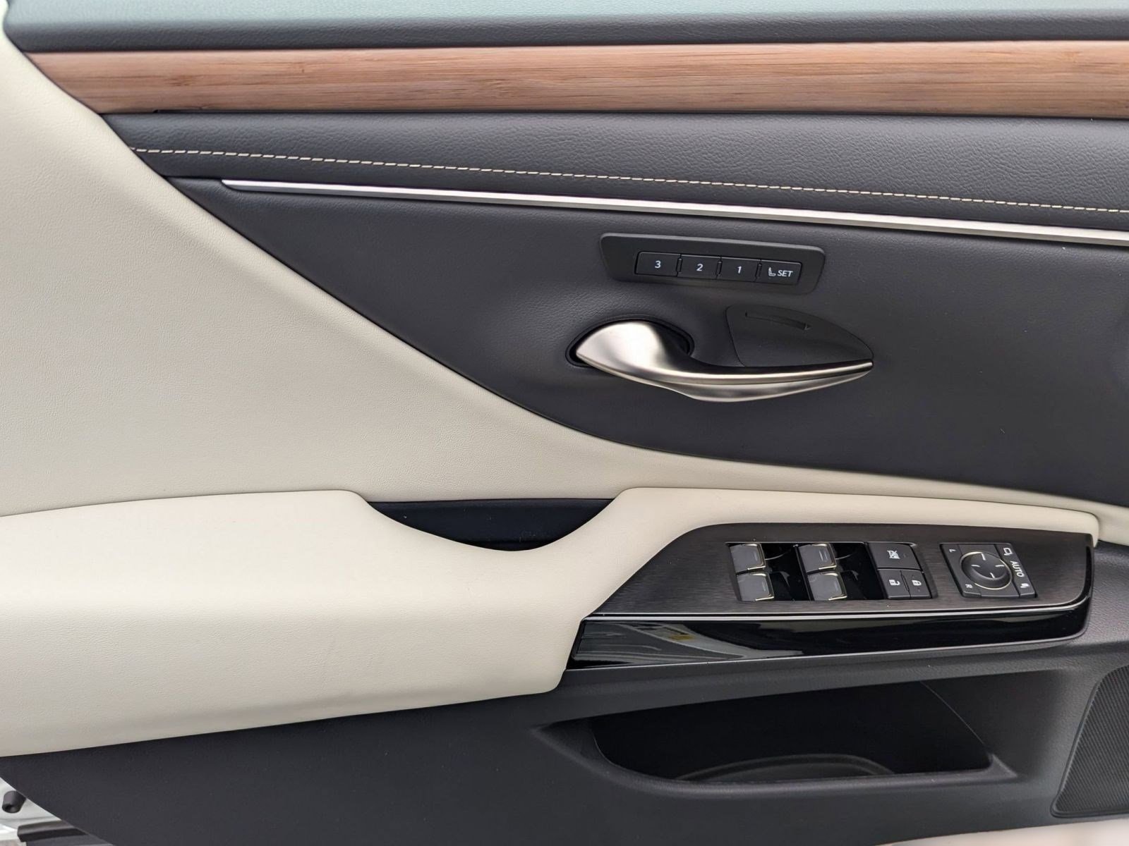 New 2025 Lexus ES 350 ES 350 image 12