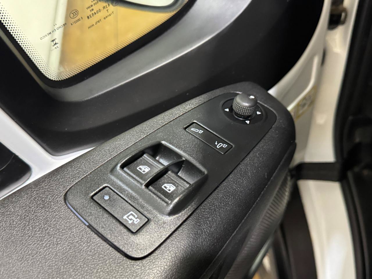 Used 2025 RAM ProMaster 2500 w/ Convenience Group FWD image 25