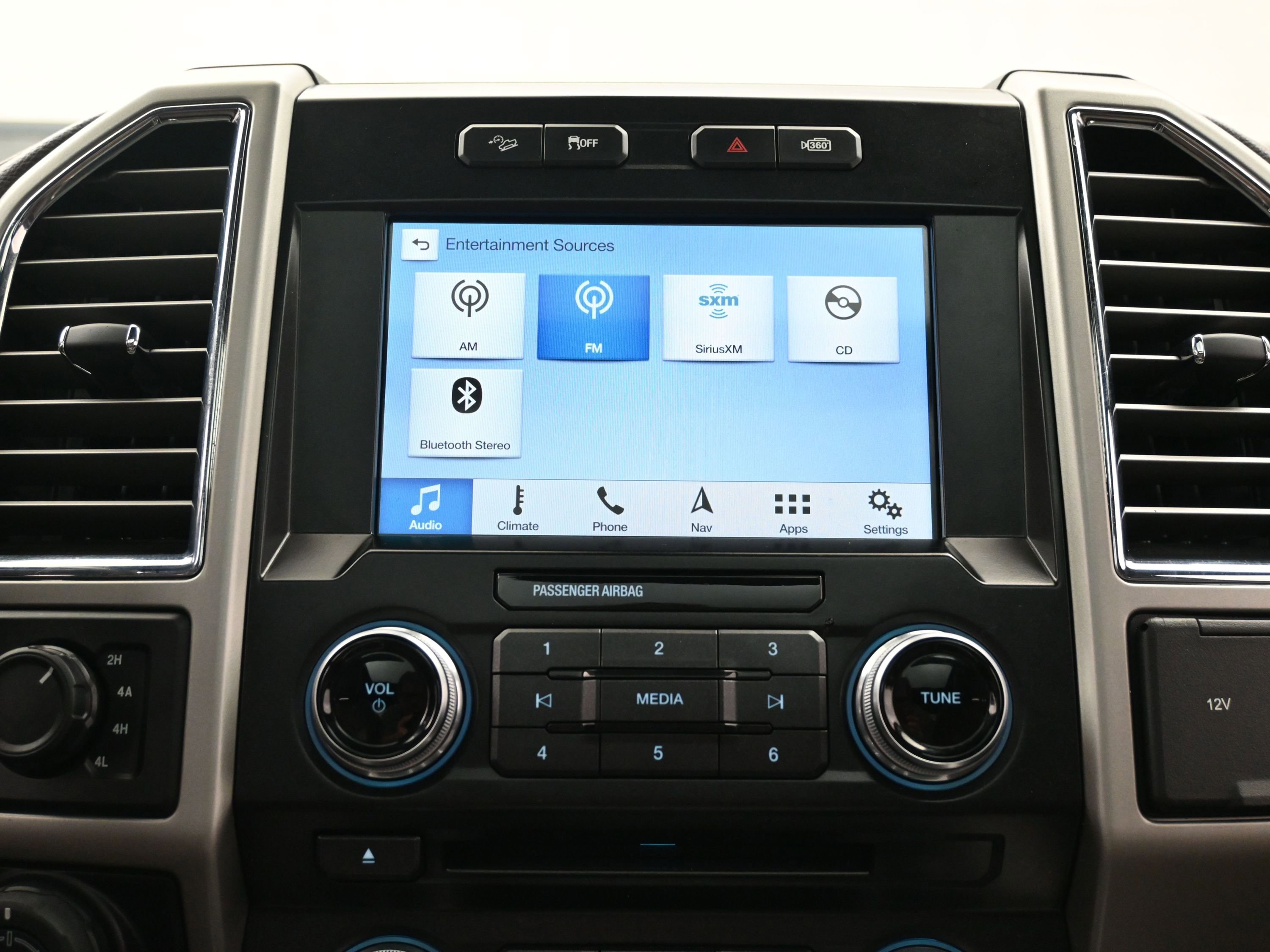 Used 2016 Ford F150 King Ranch w/ Equipment Group 601A Luxury image 33