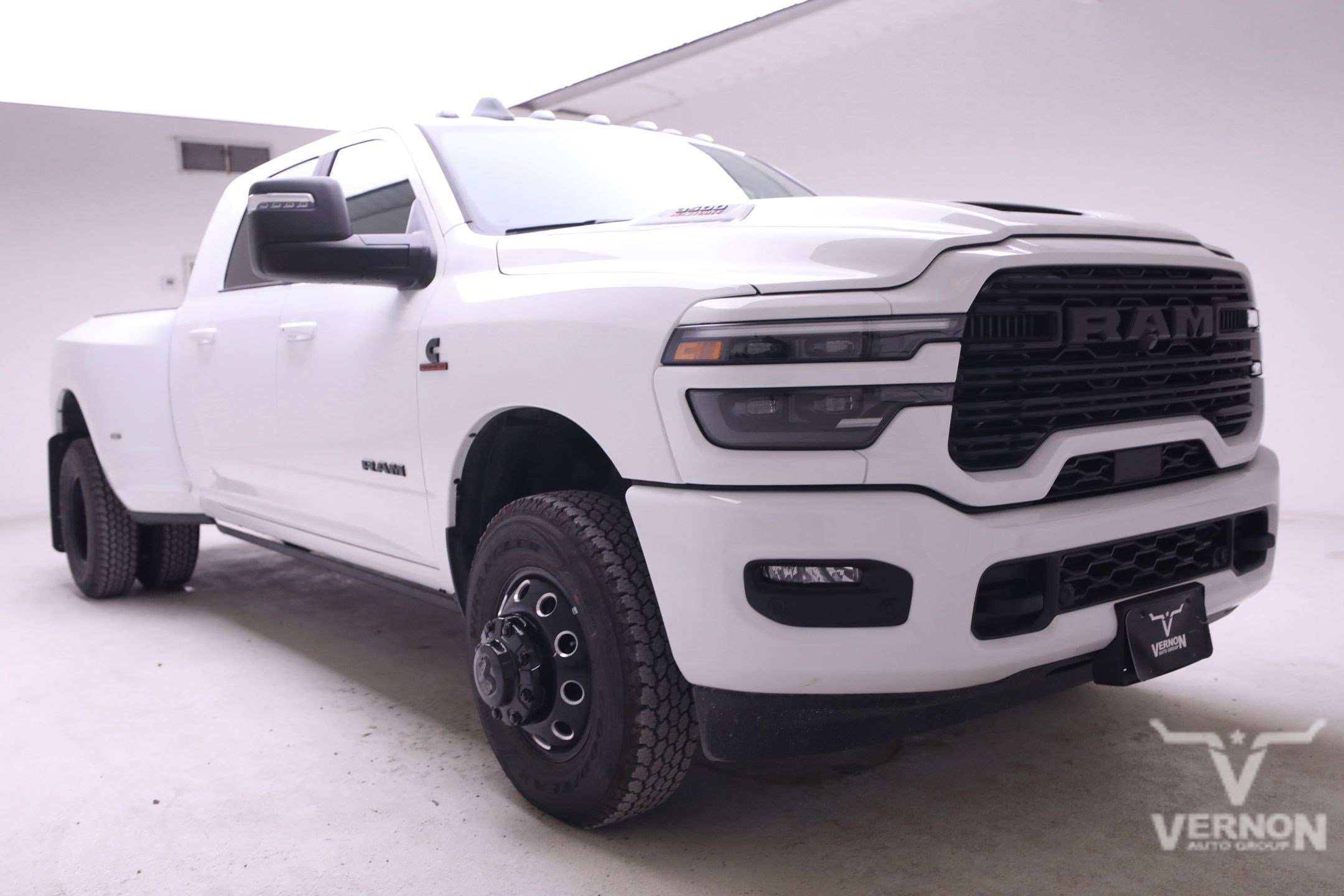 New 2025 RAM 3500 Laramie image 6