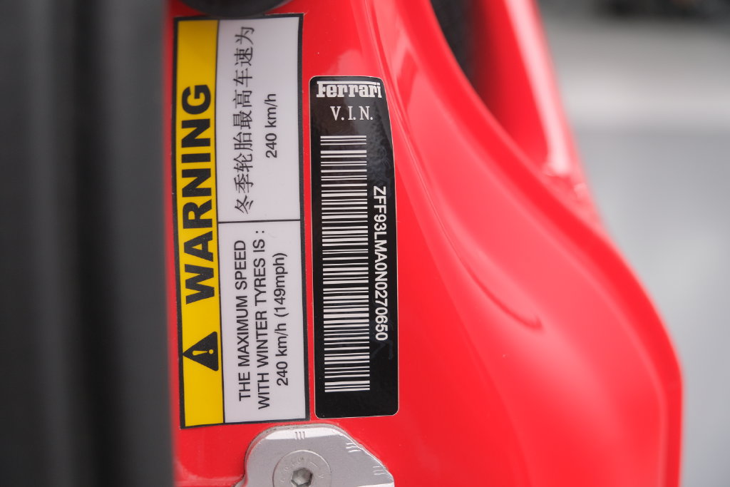 Used 2022 Ferrari F8 Tributo RWD image 29