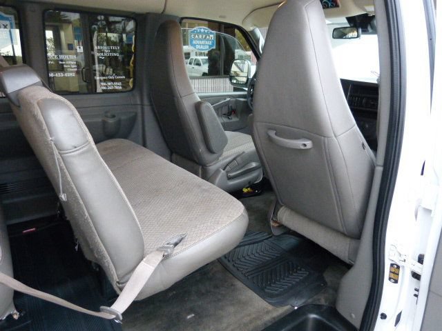 Used 2019 Chevrolet Express 3500 LT w/ LT Preferred Equipment Group RWD image 24