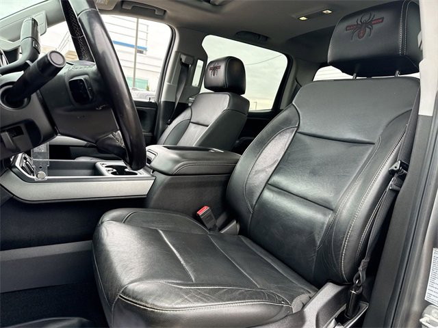 Used 2018 Chevrolet Silverado 1500 LTZ Z71 w/ LTZ Plus Package image 11