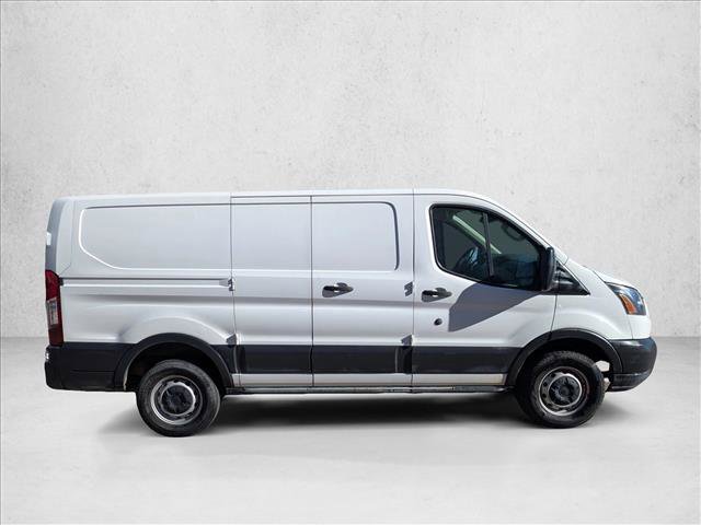 Used 2017 Ford Transit 250 130 Low Roof image 4