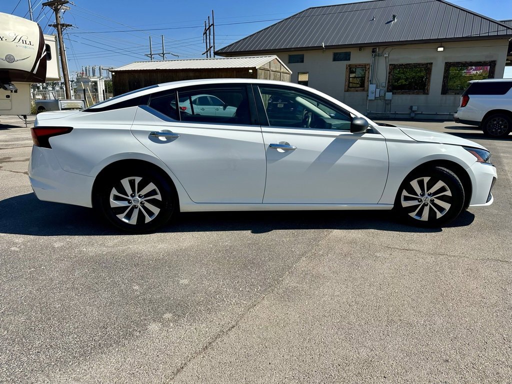 Used 2024 Nissan Altima 2.5 S image 6