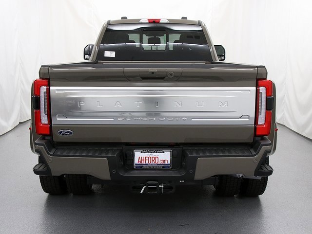 New 2026 Ford F450 Platinum w/ Platinum Plus Package image 9