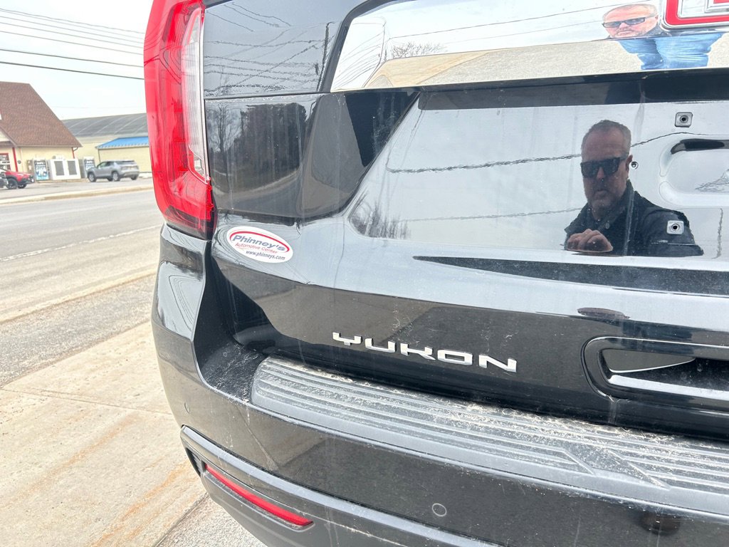 Used 2022 GMC Yukon XL SLE image 13