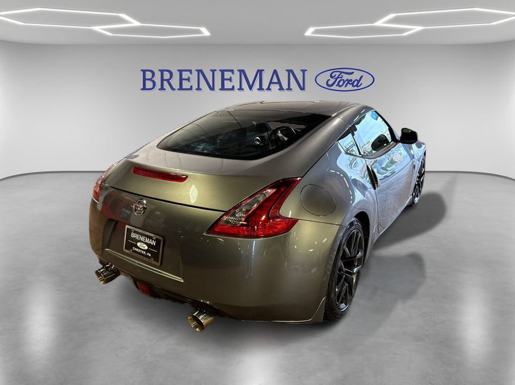Used 2020 Nissan 370Z Coupe RWD image 5