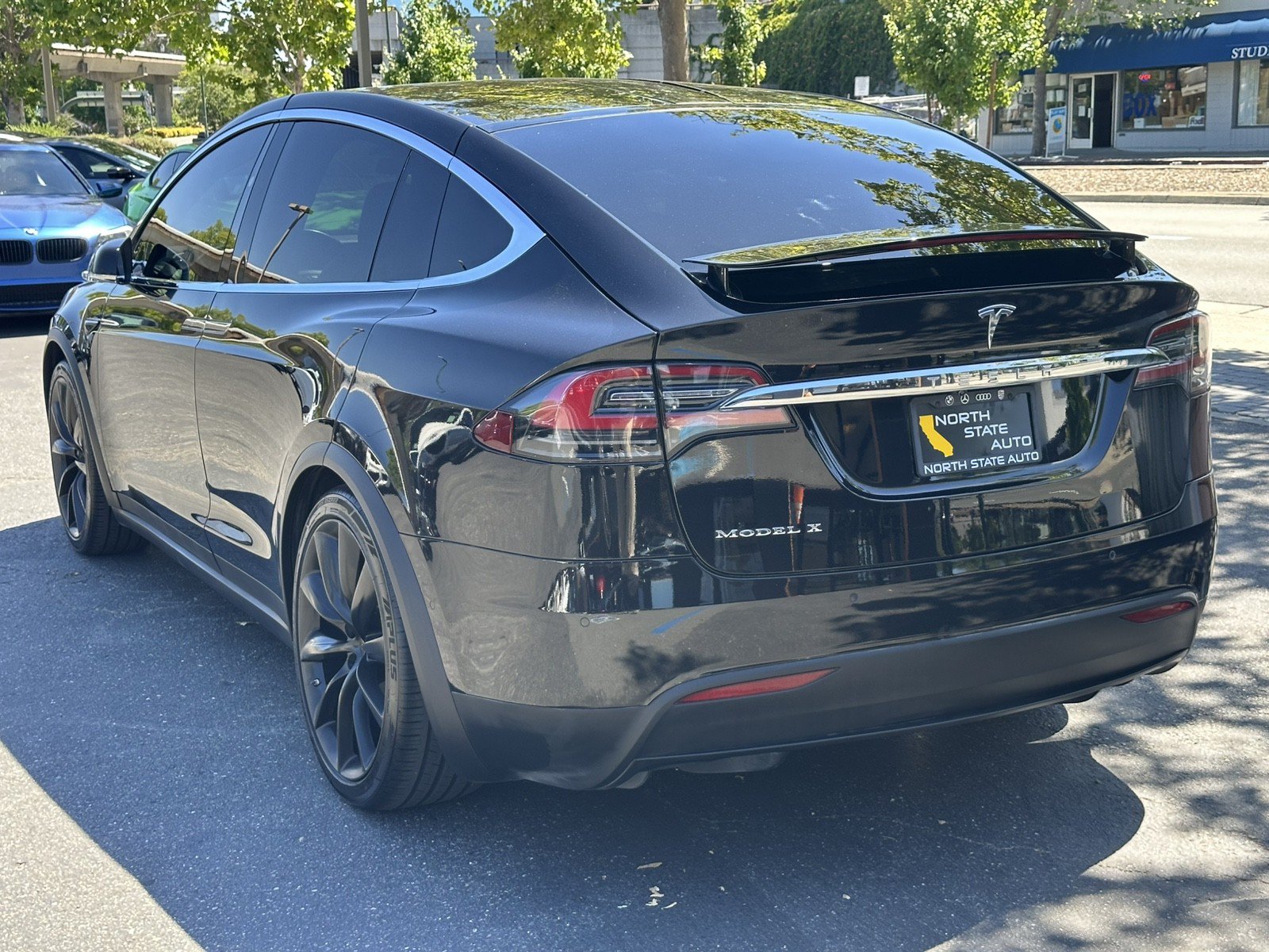 Used 2018 Tesla Model X 75D AWD/4WD image 11