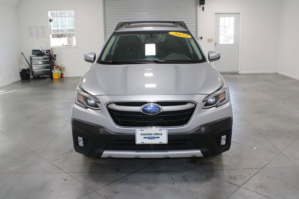 Used 2022 Subaru Outback Limited image 3