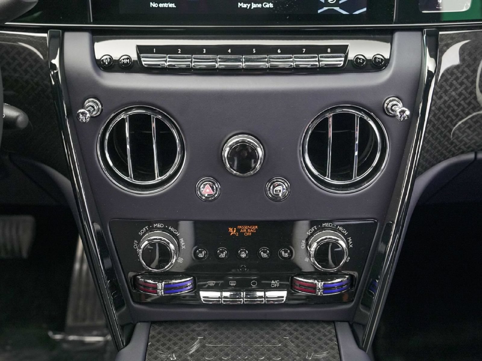 New 2026 Rolls-Royce Cullinan Black Badge AWD/4WD image 40