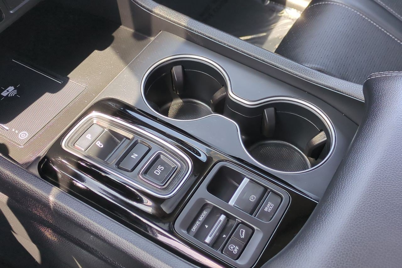 Certified 2023 Honda Pilot Elite image 19