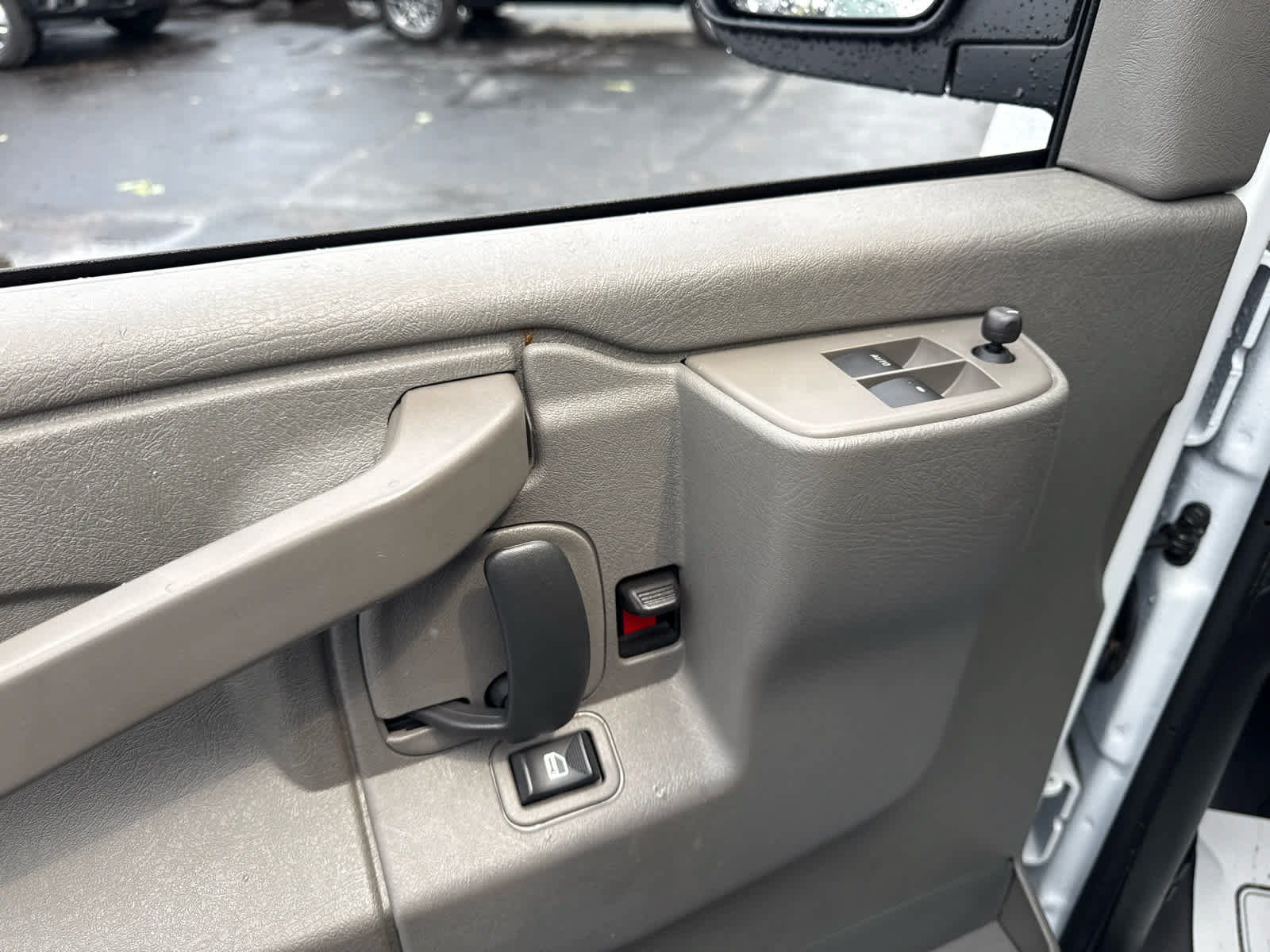 Certified 2025 GMC Savana 2500 w/ Driver Convenience Package RWD image 10