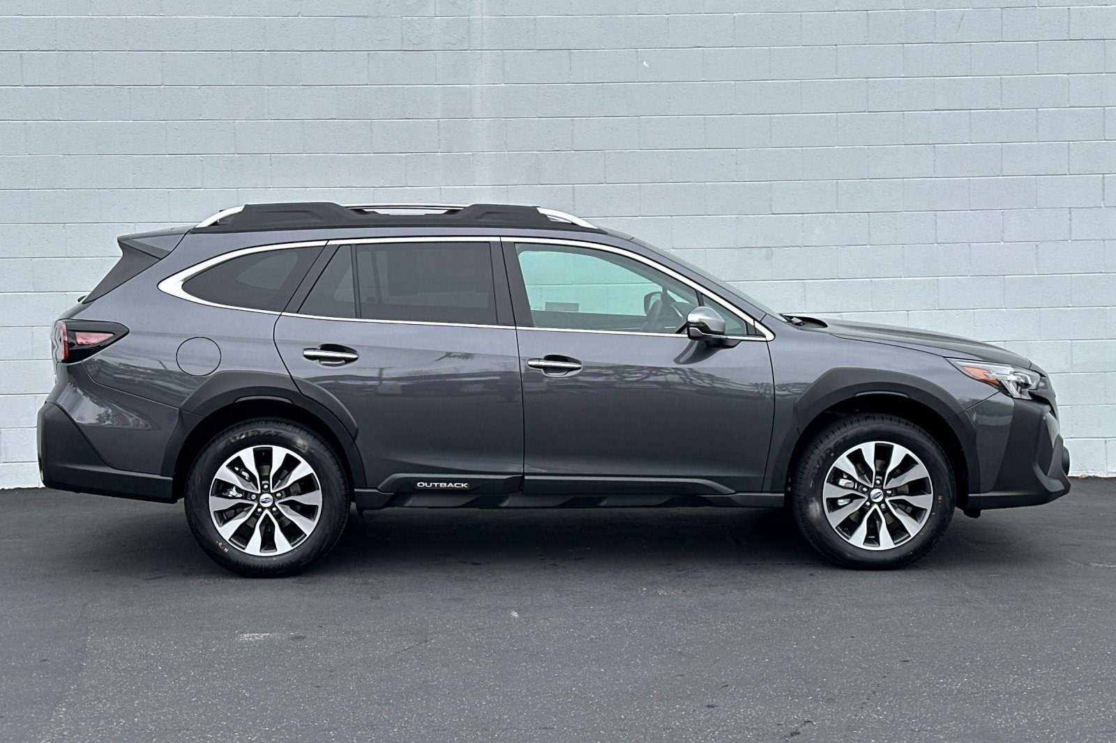 New 2025 Subaru Outback Touring XT w/ Tech Package 3 image 3