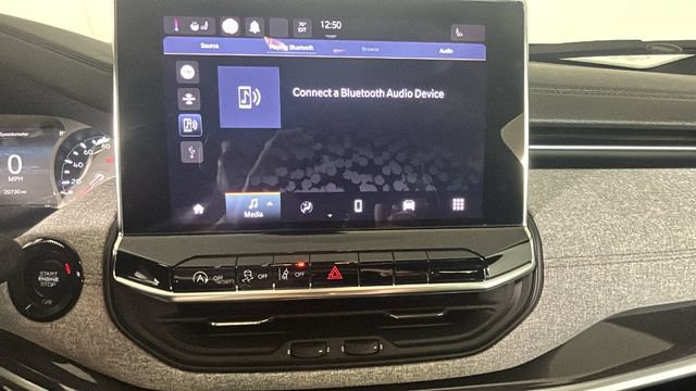 Used 2024 Jeep Compass Latitude w/ Sun and Sound Group AWD/4WD image 21