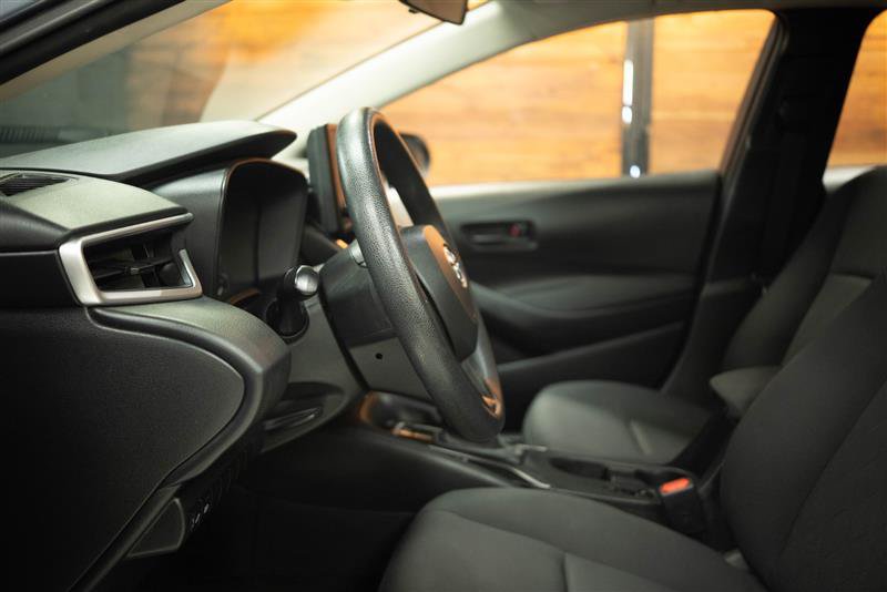 Used 2024 Toyota Corolla LE FWD image 8