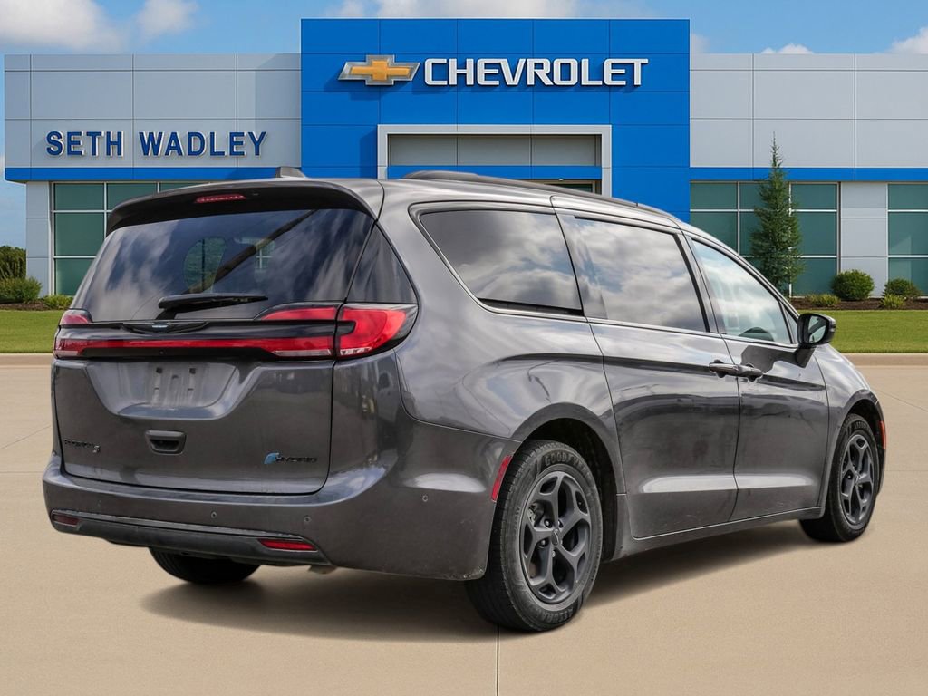 Used 2021 Chrysler Pacifica Touring-L w/ S Appearance Package image 7