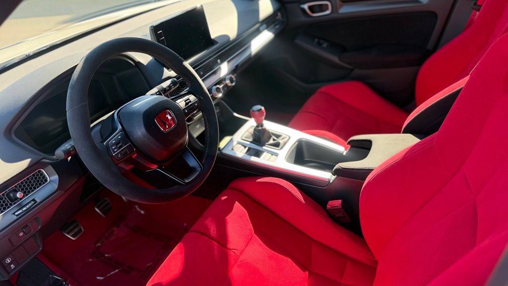 Used 2025 Honda Civic Type R image 15