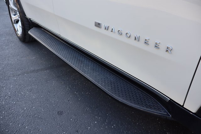 Used 2022 Jeep Wagoneer Series II image 19