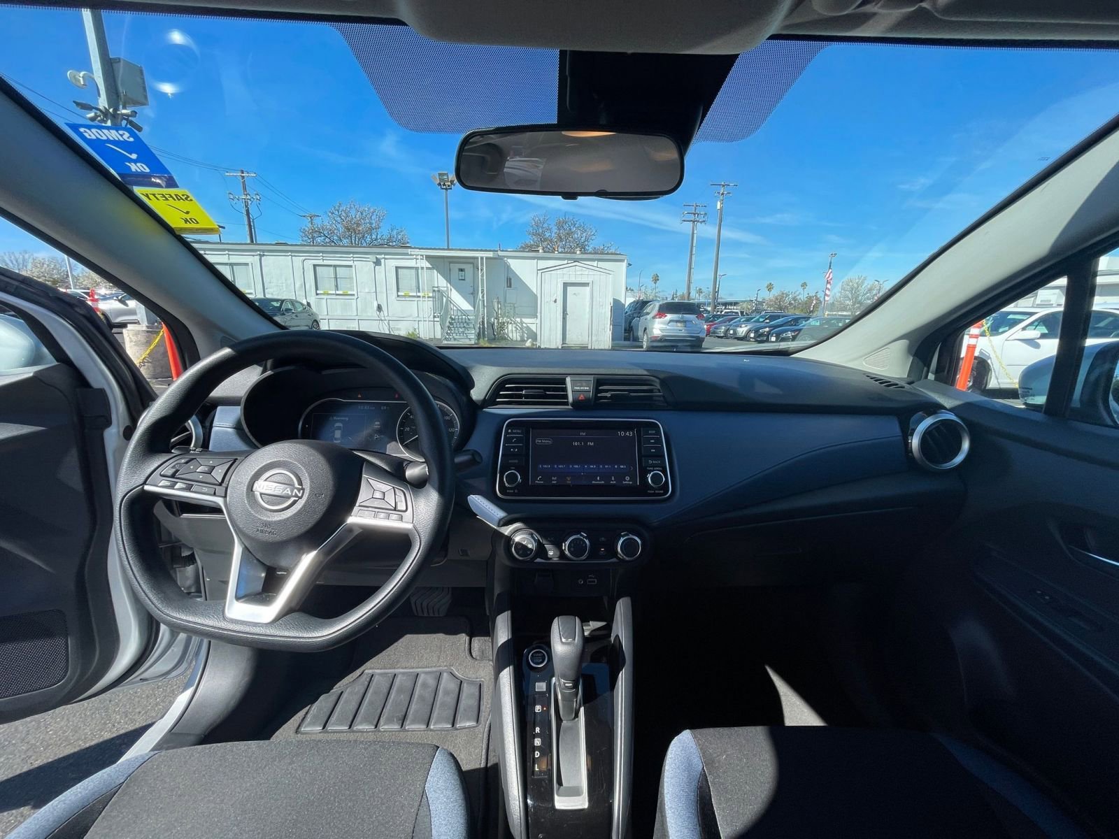 Used 2025 Nissan Versa SV image 28