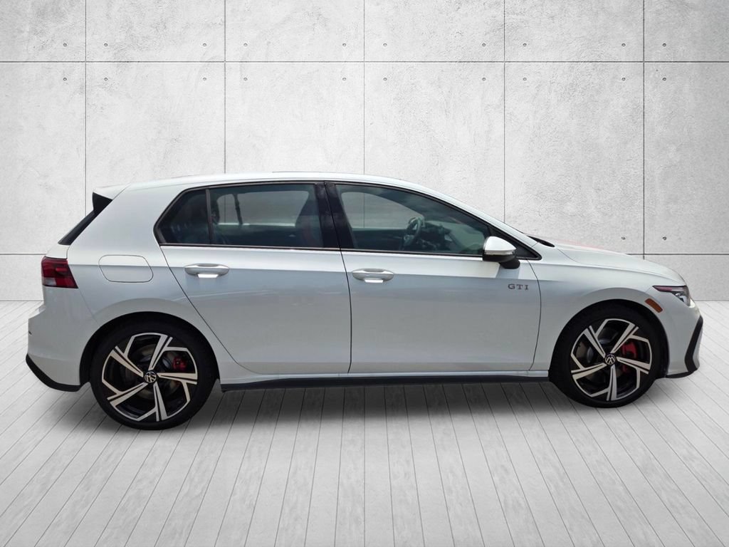 New 2026 Volkswagen GTI SE FWD image 6