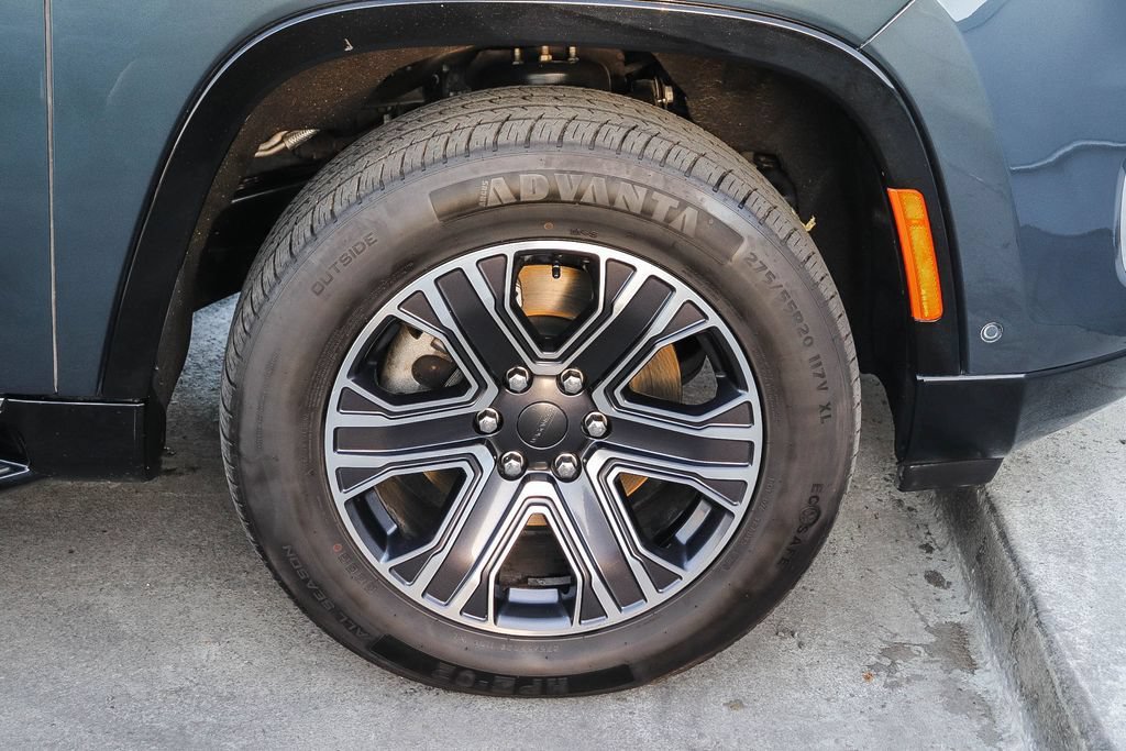 Used 2024 Jeep Wagoneer Series II AWD/4WD image 11