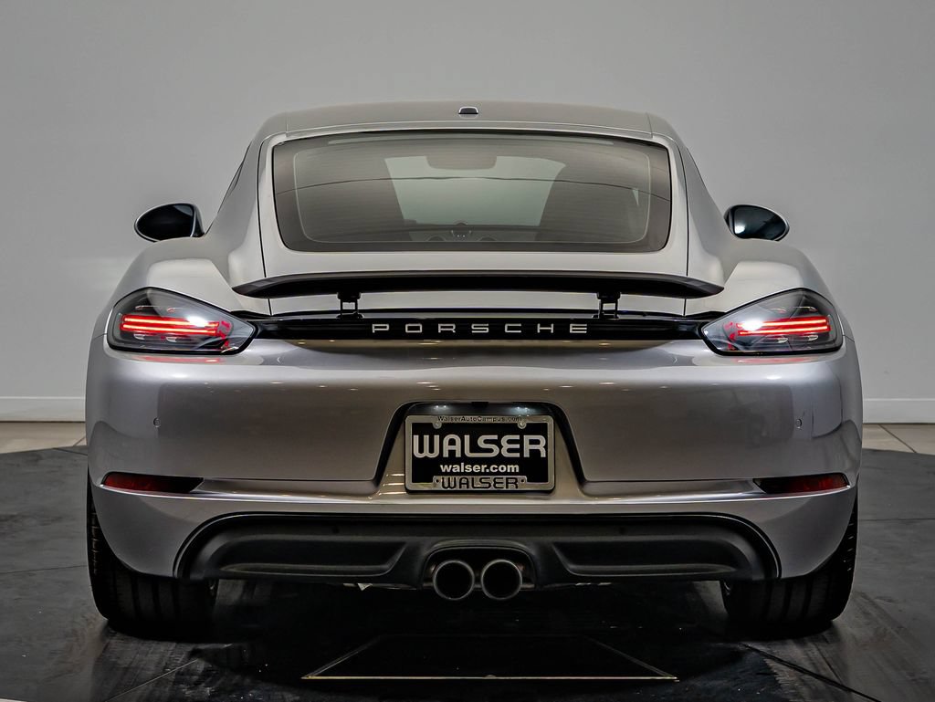 Used 2017 Porsche 718 Cayman RWD image 6