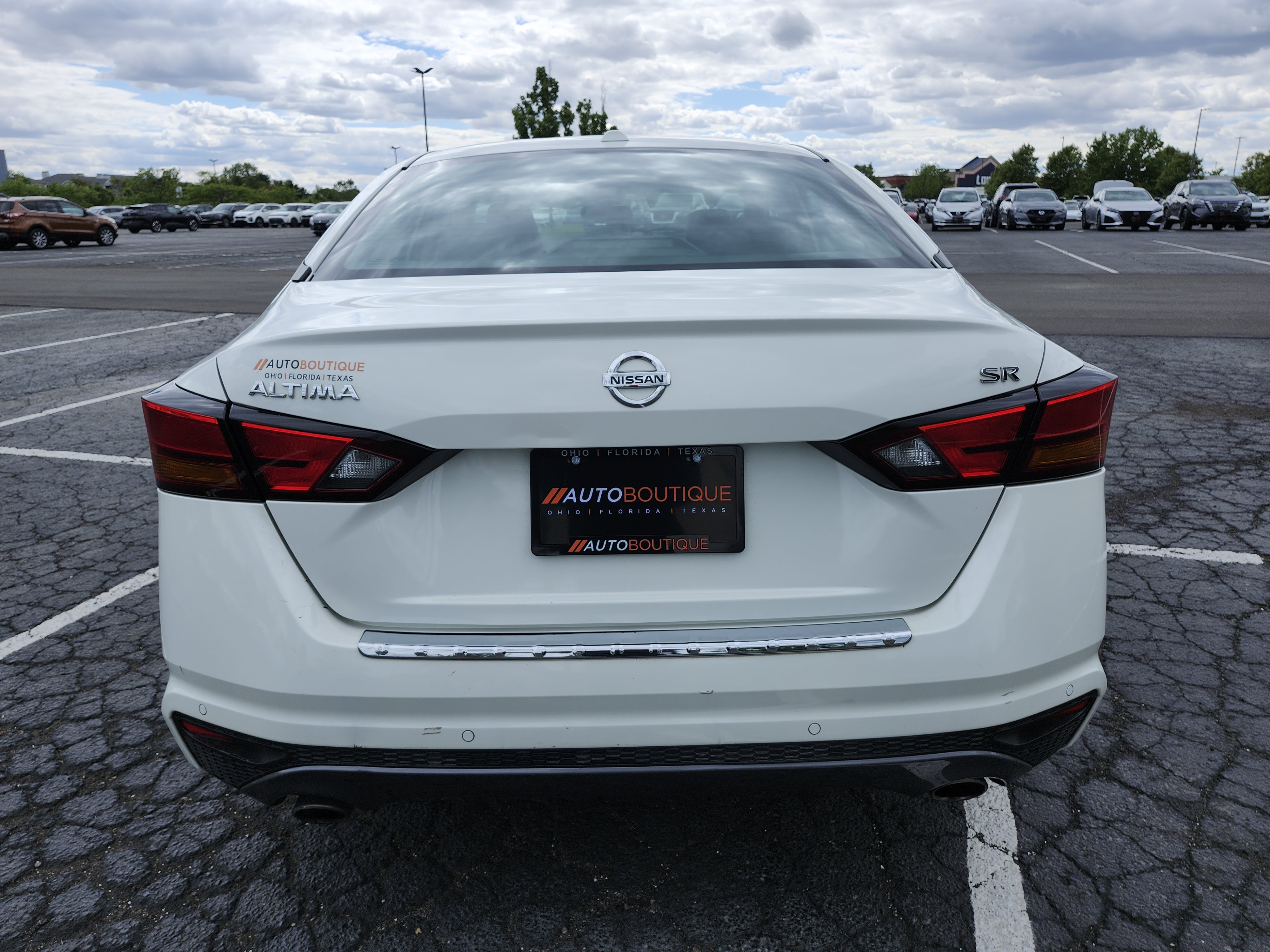 Used 2022 Nissan Altima 2.5 SR FWD image 10